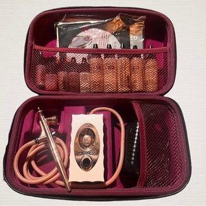 Luminess Air with Luminess black hard carrying case and makeup